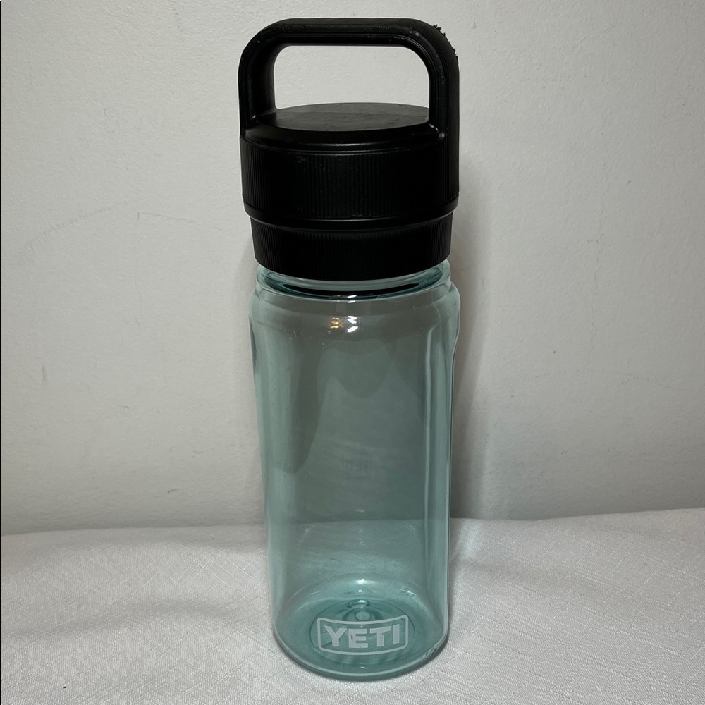 YETI Black Lid with Clear Blue Water Bottle
20 ounces. 600 ml